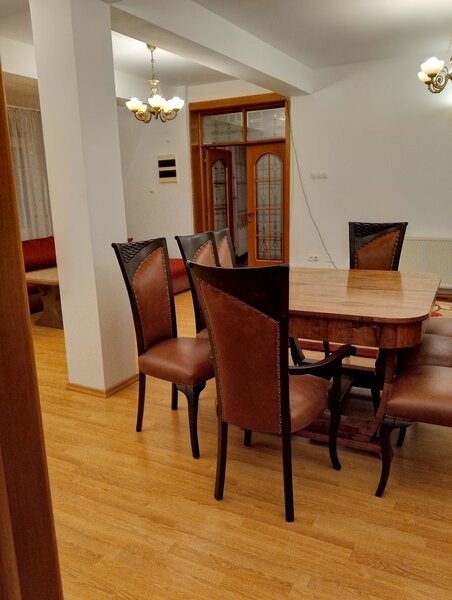 Dacia, Eminescu, Mosilor, vila central, apartament spatios in vila noua